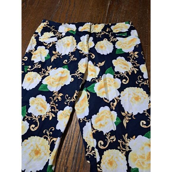 Size 8 7th Avenue Suiting Collection New York Co Blue Yellow White Floral Capris - Picture 2 of 4